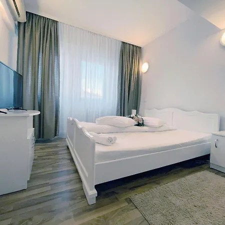House Hotel 3*