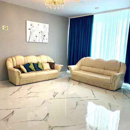 Hotel House