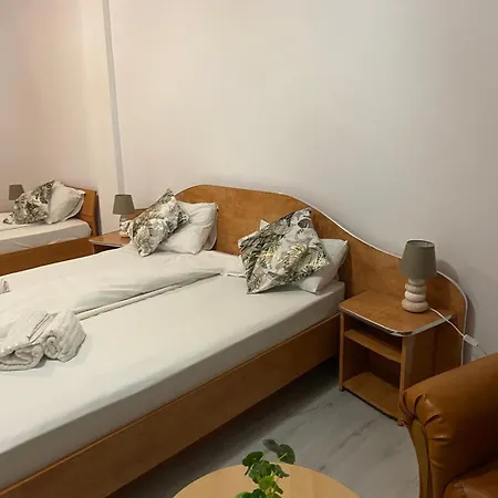 Hotel House 3*