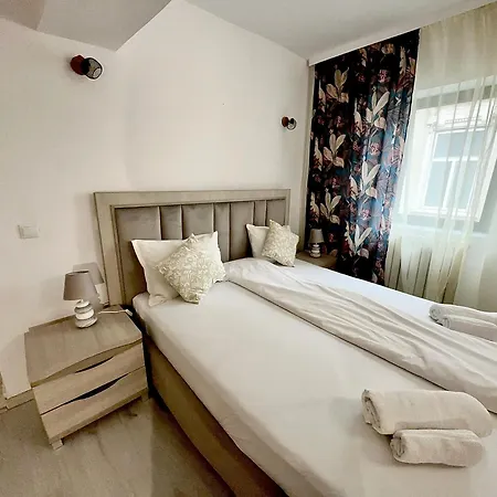 House Hotel