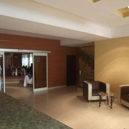 House Hotel