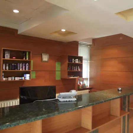 House 酒店 克拉奥华