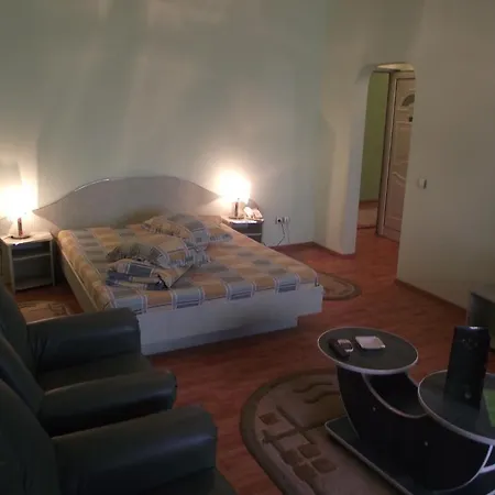 House Hotel